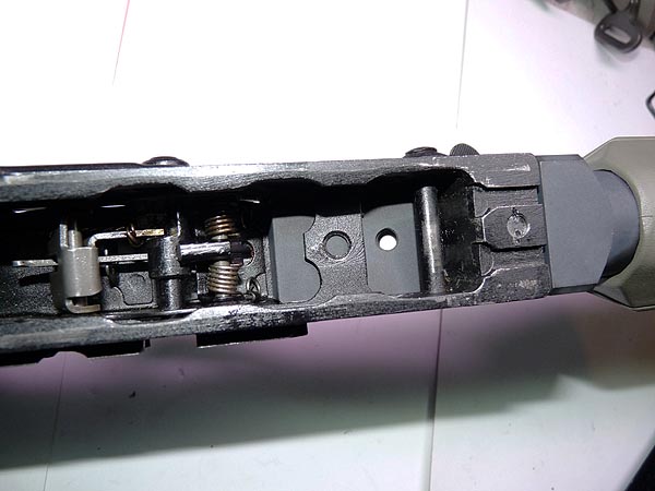 Lynx butt stock adapter holes